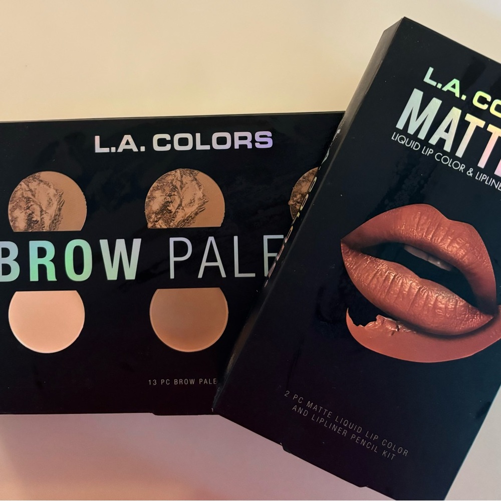Brown tones makeup bundle. Sealed boxes.